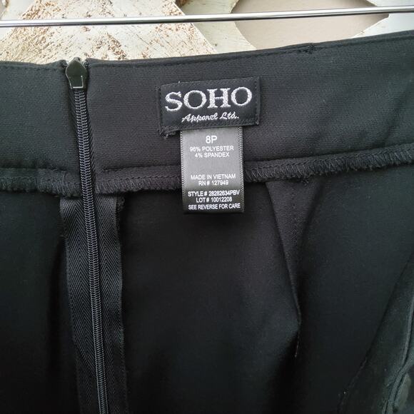 Soho Women's Petite Center Seam Faux Button Straight Pencil Skirt in Black - Picture 4 of 4